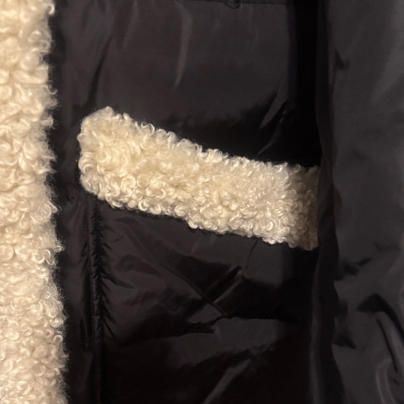 Stand Studio Black Puffer with Tan Sherpa Details - Picture 4 of 8